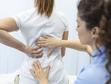 Jar je tu – a s ňou aj bolesť chrbta? Neignorujte varovné signály tela