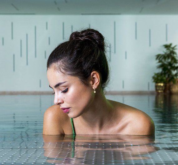 VEĽKÁ NOC V MODERNÝCH KÚPEĽOCH